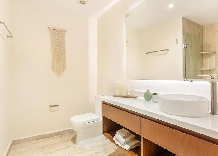 Mistiq Temple I Apartment *